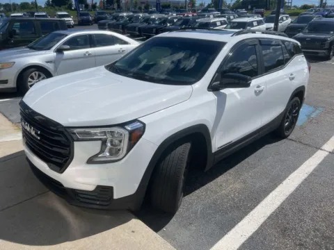 Photos of 2023 GMC Terrain SLE for sale in Newnan, GA at Southtowne Hyundai of Newnan