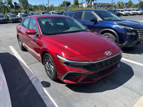 Another view of 2024 Hyundai Elantra SEL for sale in Newnan, GA at Southtowne Hyundai of Newnan