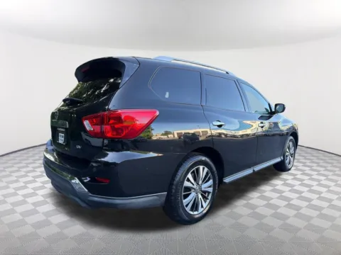 More photos of 2019 Nissan Pathfinder SV at Southtowne Hyundai of Newnan, GA