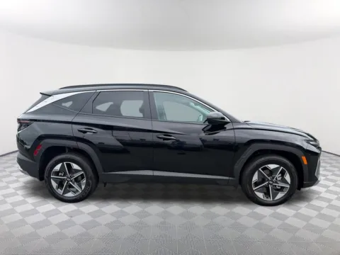 More photos of 2025 Hyundai Tucson Hybrid SEL Convenience at Southtowne Hyundai of Newnan, GA