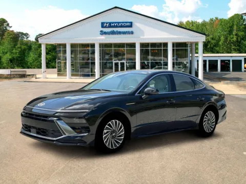 Photos of 2026 Hyundai Sonata Hybrid SEL for sale in Newnan, GA at Southtowne Hyundai of Newnan