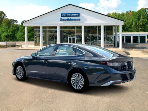 More photos of 2026 Hyundai Sonata Hybrid SEL at Southtowne Hyundai of Newnan, GA