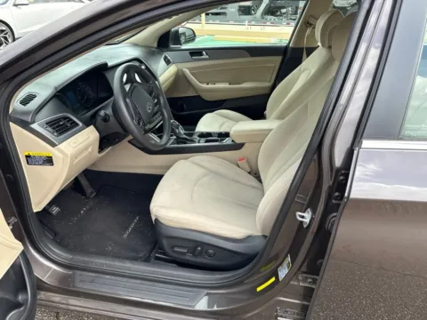 More photos of 2016 Hyundai Sonata ECO at Southtowne Hyundai of Newnan, GA