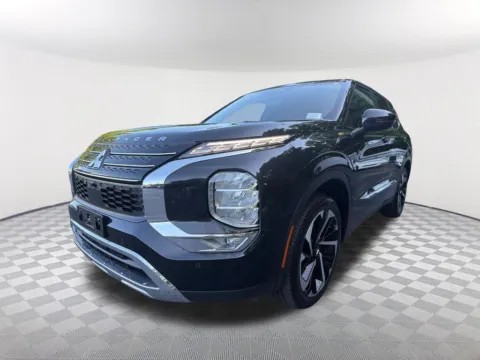 Black 2024 Mitsubishi Outlander SE for sale in Newnan, GA