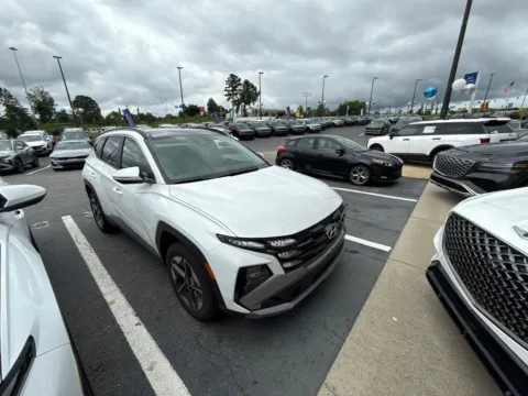 More photos of 2025 Hyundai Tucson Hybrid SEL Convenience at Southtowne Hyundai of Newnan, GA