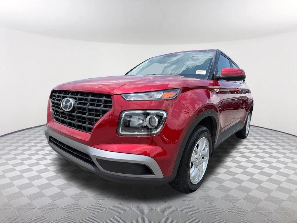 Red 2025 Hyundai Venue SE for sale in Newnan, GA