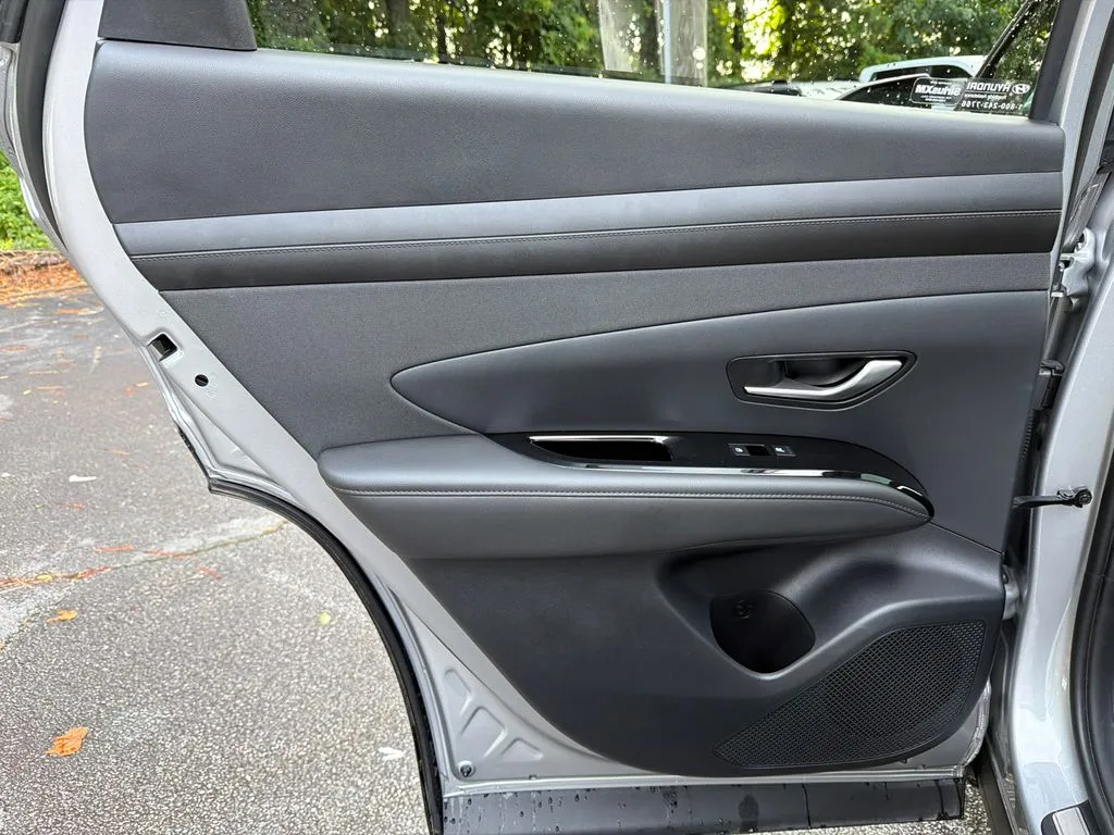 2025 Hyundai Tucson Limited - Photo 22