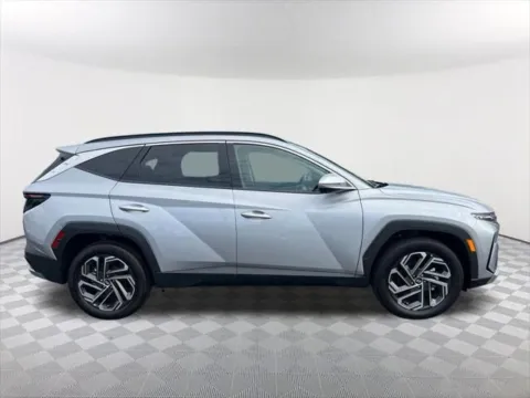 More photos of 2025 Hyundai Tucson Hybrid Limited at Southtowne Hyundai of Newnan, GA