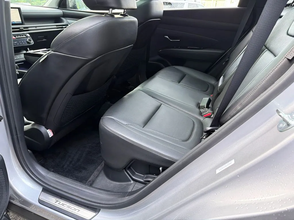 2025 Hyundai Tucson Limited - Photo 21
