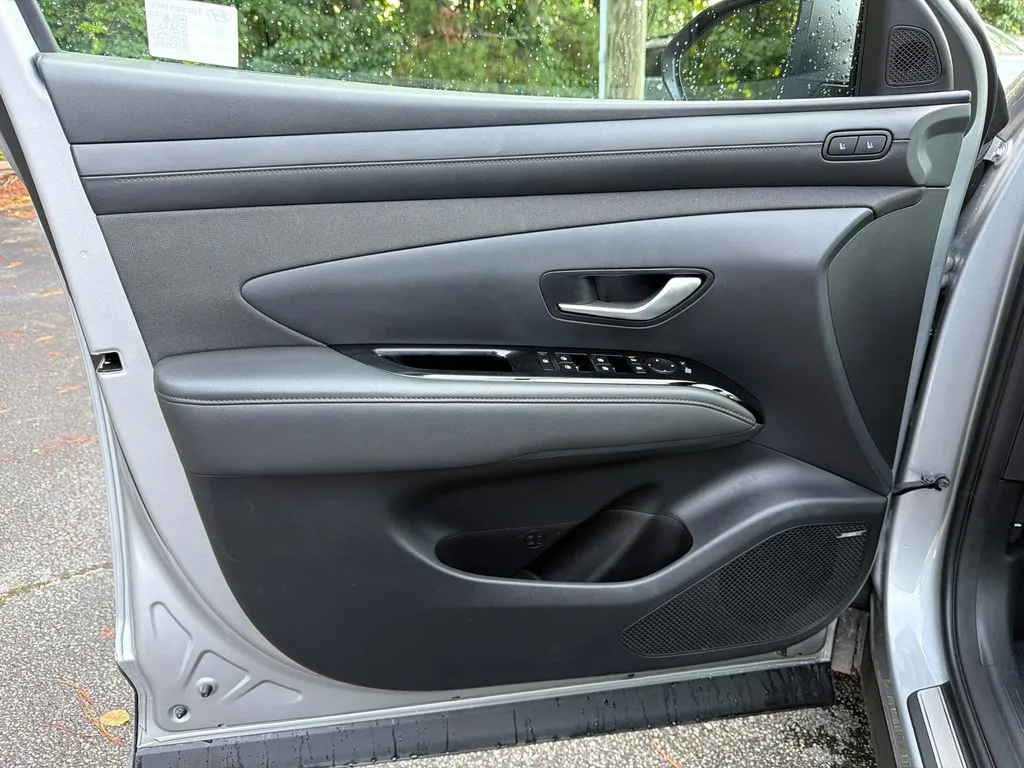 2025 Hyundai Tucson Limited - Photo 10