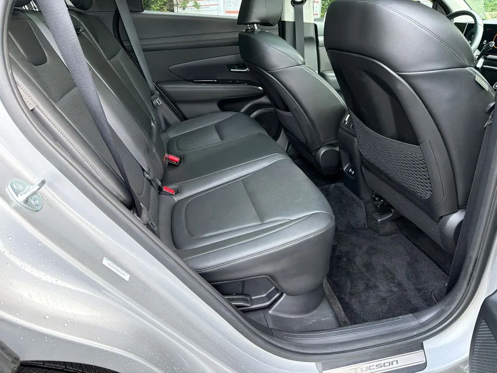 2025 Hyundai Tucson Limited - Photo 15
