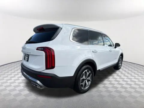 More photos of 2022 Kia Telluride EX at Southtowne Hyundai of Newnan, GA