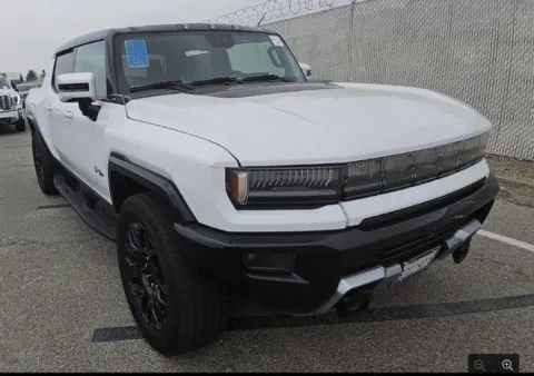 More photos of 2024 GMC Hummer EV Pickup 2X at Southtowne Hyundai of Newnan, GA