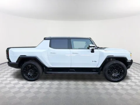 More photos of 2024 GMC Hummer EV Pickup 2X at Southtowne Hyundai of Newnan, GA