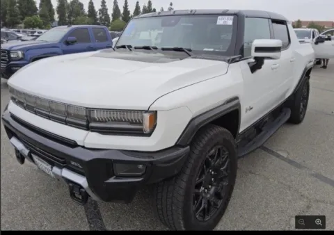 White 2024 GMC Hummer EV Pickup 2X for sale in Newnan, GA