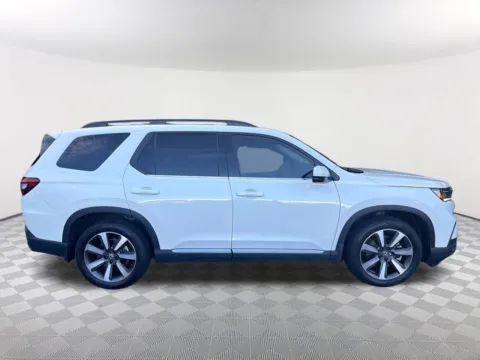 More photos of 2024 Honda Pilot Touring at Southtowne Hyundai of Newnan, GA