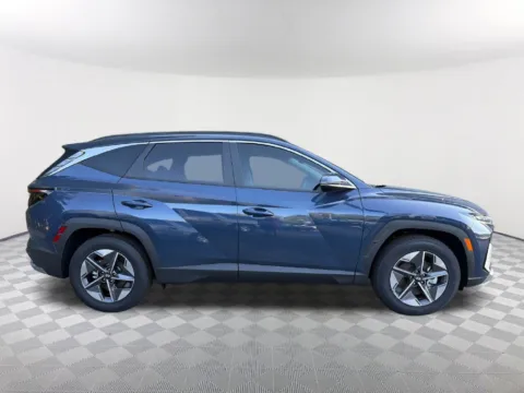More photos of 2026 Hyundai Tucson SEL Premium at Southtowne Hyundai of Newnan, GA
