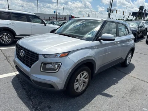 Silver 2021 Hyundai Venue SE for sale in Newnan, GA