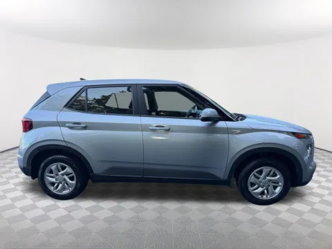 More photos of 2021 Hyundai Venue SE at Southtowne Hyundai of Newnan, GA