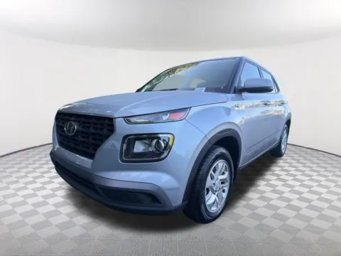 Silver 2021 Hyundai Venue SE for sale in Newnan, GA
