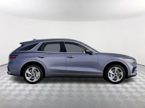 More photos of 2027 Genesis GV70 2.5T at Southtowne Hyundai of Newnan, GA