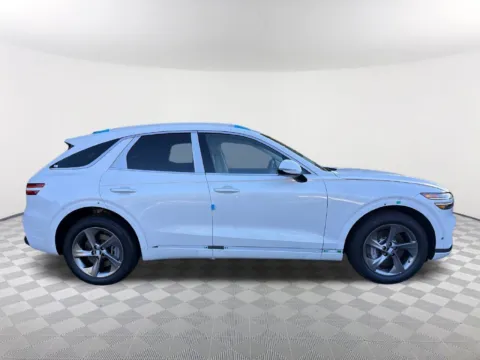 More photos of 2027 Genesis GV70 2.5T at Southtowne Hyundai of Newnan, GA
