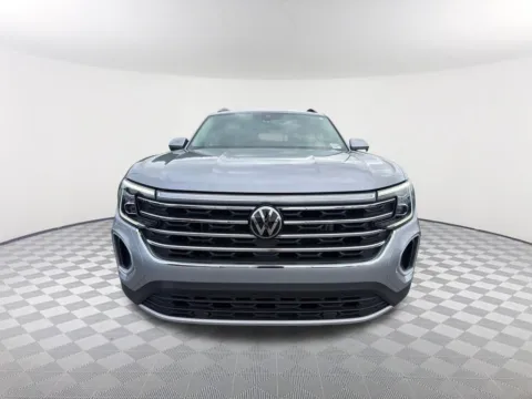 Photos of 2024 Volkswagen Atlas 2.0T SE w/Technology for sale in Newnan, GA at Southtowne Hyundai of Newnan