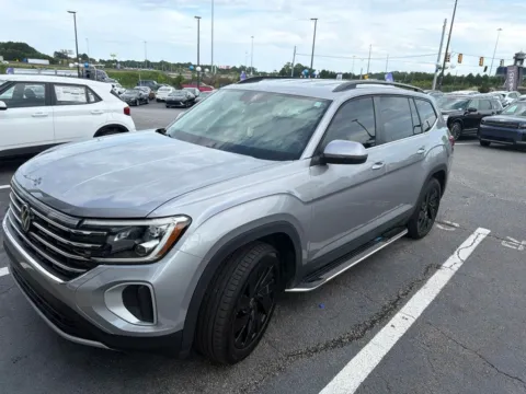 Photos of 2024 Volkswagen Atlas 2.0T SE w/Technology for sale in Newnan, GA at Southtowne Hyundai of Newnan