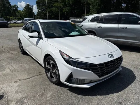 More photos of 2023 Hyundai Elantra Hybrid Limited at Southtowne Hyundai of Newnan, GA
