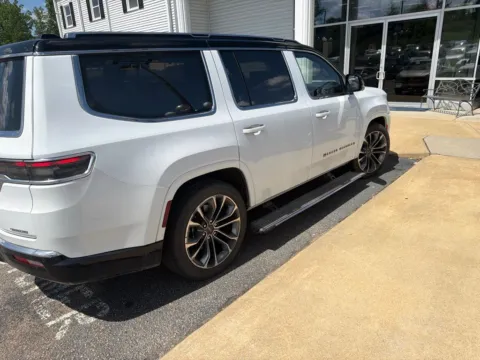 More photos of 2023 Jeep Grand Wagoneer Series III at Southtowne Hyundai of Newnan, GA
