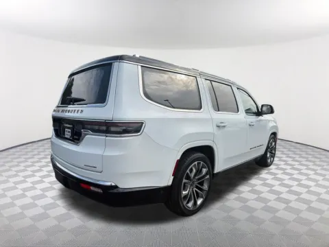 More photos of 2023 Jeep Grand Wagoneer Series III at Southtowne Hyundai of Newnan, GA