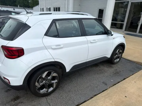 More photos of 2023 Hyundai Venue SEL at Southtowne Hyundai of Newnan, GA