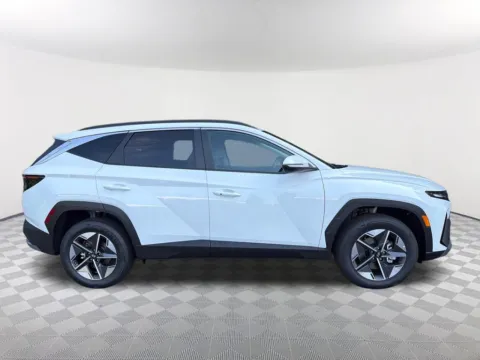 More photos of 2026 Hyundai Tucson Hybrid SEL Convenience at Southtowne Hyundai of Newnan, GA