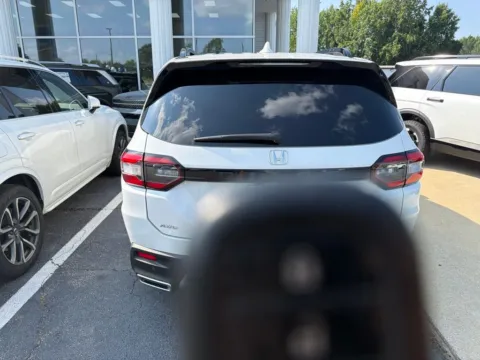 More photos of 2025 Honda Pilot Elite at Southtowne Hyundai of Newnan, GA