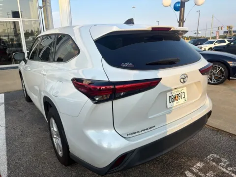 More photos of 2022 Toyota Highlander L at Southtowne Hyundai of Newnan, GA