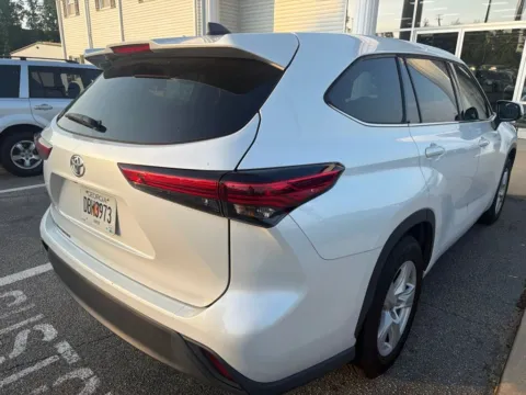 More photos of 2022 Toyota Highlander L at Southtowne Hyundai of Newnan, GA