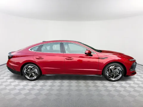More photos of 2025 Hyundai Sonata SEL Convenience at Southtowne Hyundai of Newnan, GA