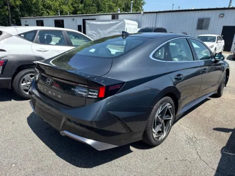 More photos of 2025 Hyundai Sonata SEL Convenience at Southtowne Hyundai of Newnan, GA