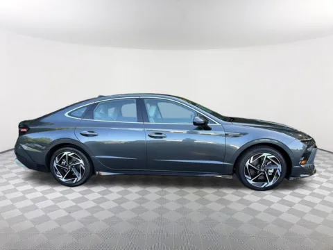 More photos of 2025 Hyundai Sonata SEL Convenience at Southtowne Hyundai of Newnan, GA
