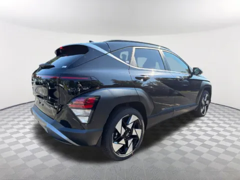 More photos of 2027 Hyundai Kona Limited at Southtowne Hyundai of Newnan, GA