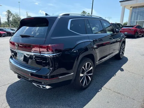 More photos of 2024 Volkswagen Atlas 2.0T SEL Premium R-Line at Southtowne Hyundai of Newnan, GA