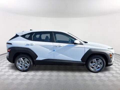 More photos of 2027 Hyundai Kona SE at Southtowne Hyundai of Newnan, GA