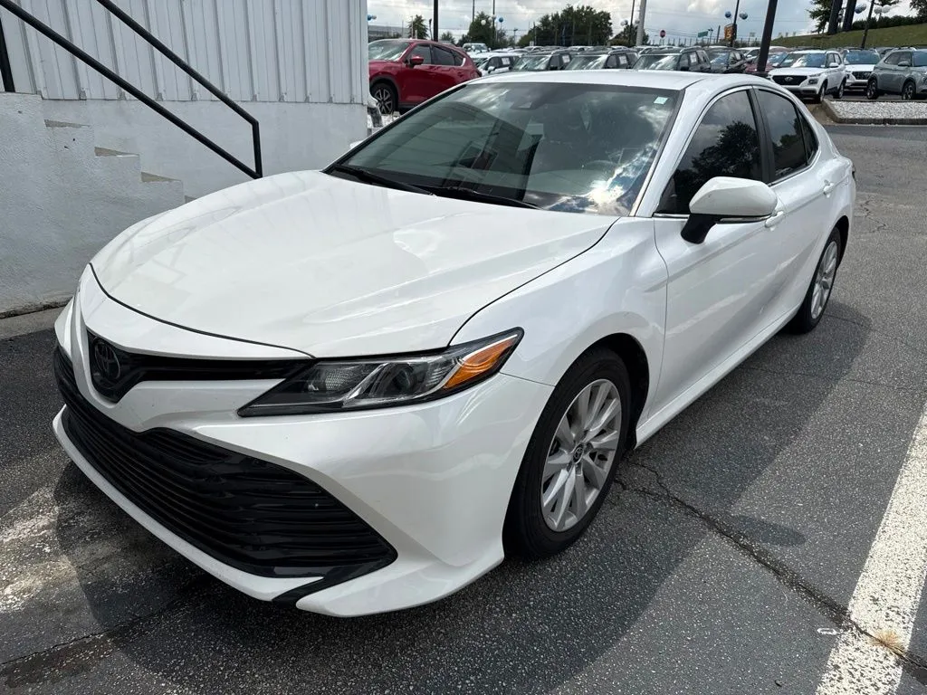 White 2020 Toyota Camry LE for sale in Newnan, GA