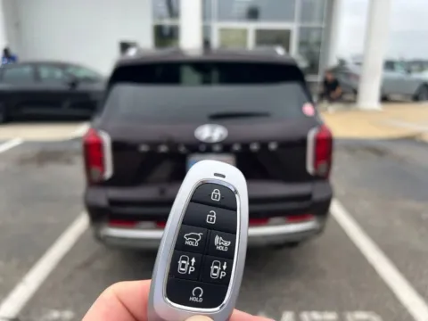 More photos of 2025 Hyundai Palisade Calligraphy at Southtowne Hyundai of Newnan, GA