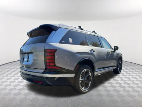 More photos of 2027 Hyundai Palisade Hybrid Limited at Southtowne Hyundai of Newnan, GA