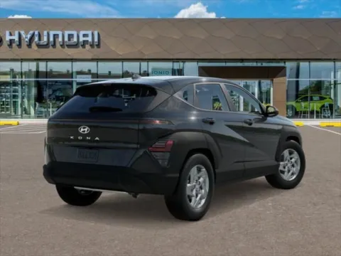 More photos of 2027 Hyundai Kona SE at Southtowne Hyundai of Newnan, GA