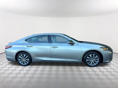 More photos of 2019 Lexus ES 350 at Southtowne Hyundai of Newnan, GA
