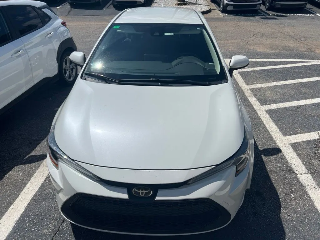 White 2020 Toyota Corolla LE for sale in Newnan, GA