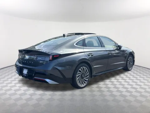 More photos of 2026 Hyundai Sonata Hybrid Limited at Southtowne Hyundai of Newnan, GA