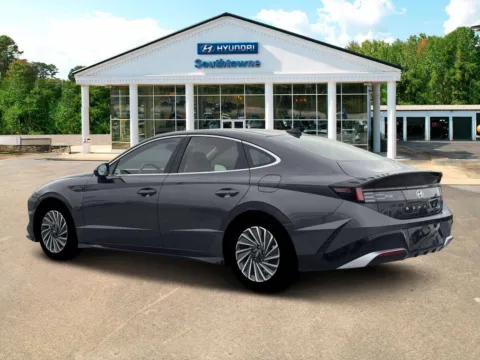 More photos of 2026 Hyundai Sonata Hybrid Limited at Southtowne Hyundai of Newnan, GA
